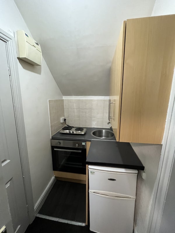 Flat Firshill Crescent in Sheffield