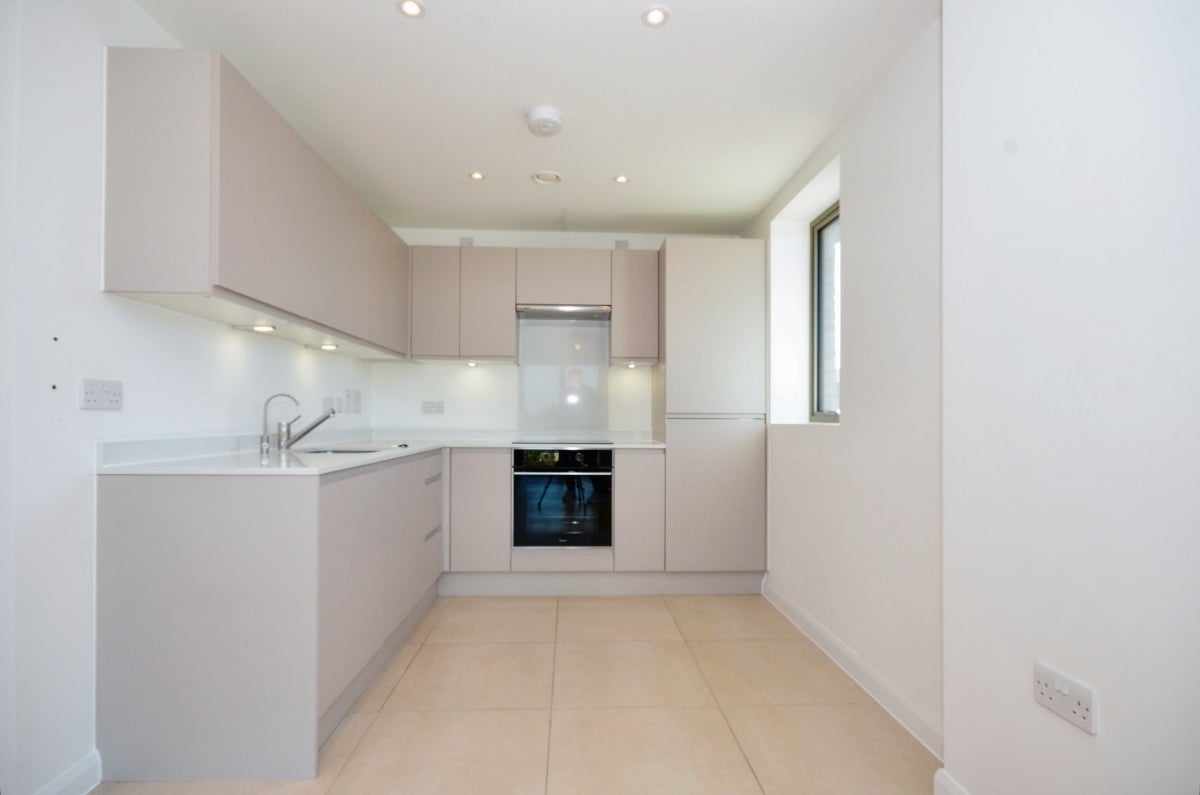 Flat West Street in Watford