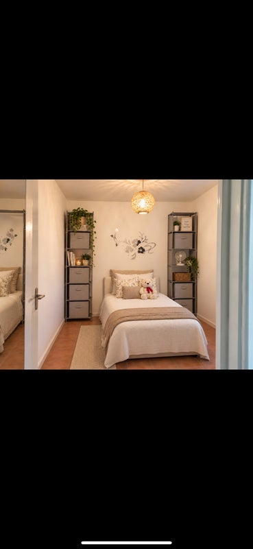 Room Stable Walk in Greater London