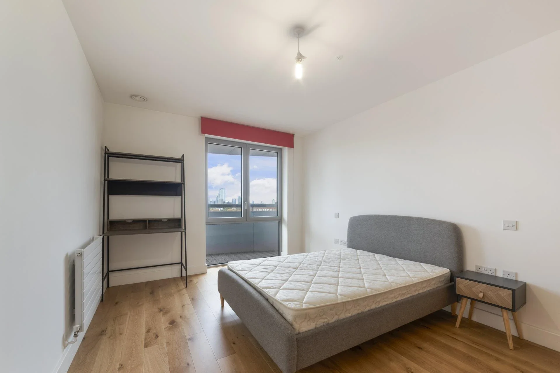 Flat Barking Road in Greater London
