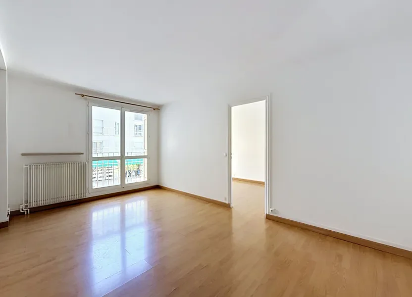 Flat Place Saint-Louis in Garches