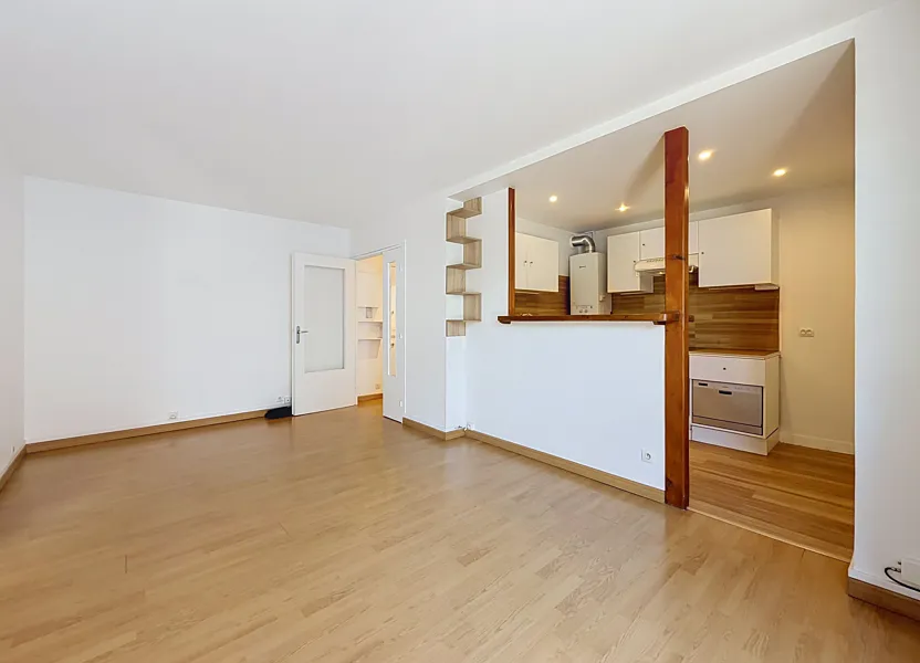 Flat Place Saint-Louis in Garches