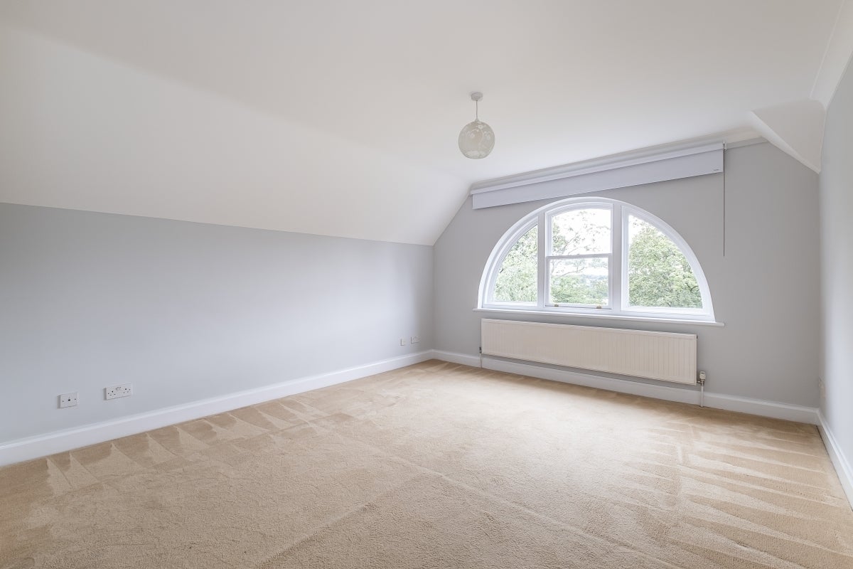 Flat Arthur Road in Greater London