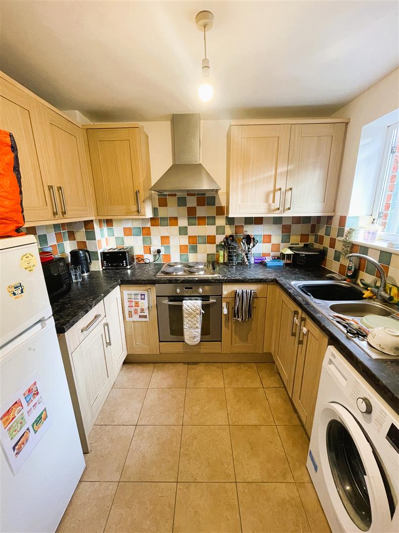 Flat Regents Park Road in Southampton