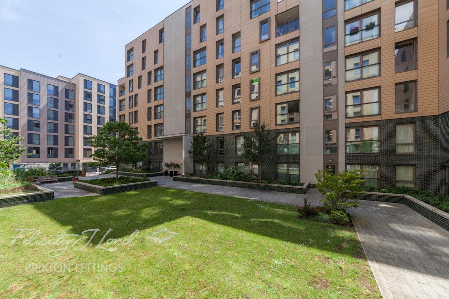 Flat Stockwell Green in Greater London