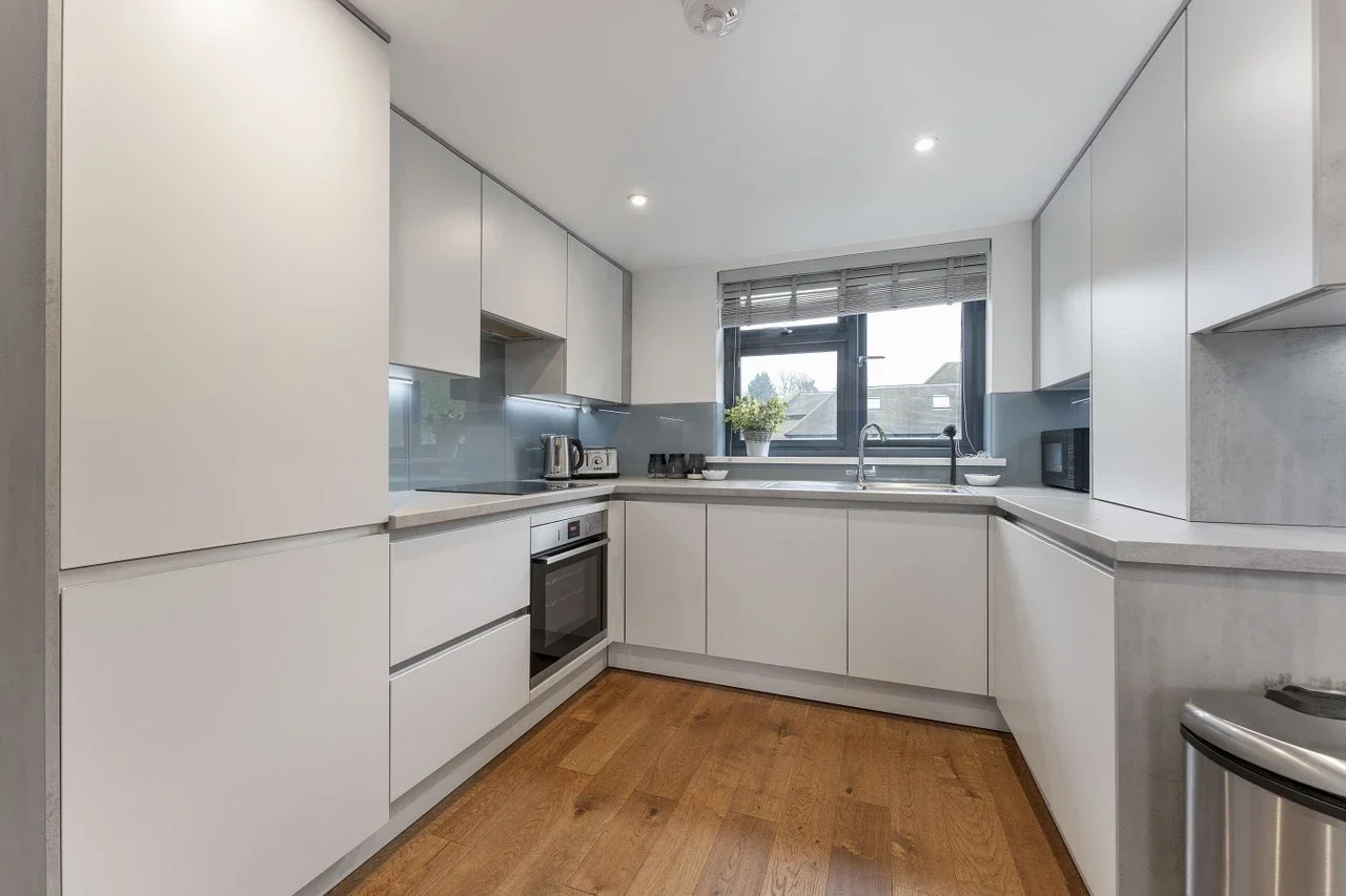 Flat Foxley Lane in Greater London