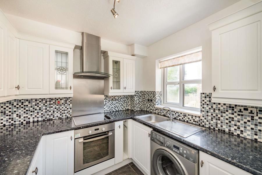 Flat Jasmin Close in Greater London