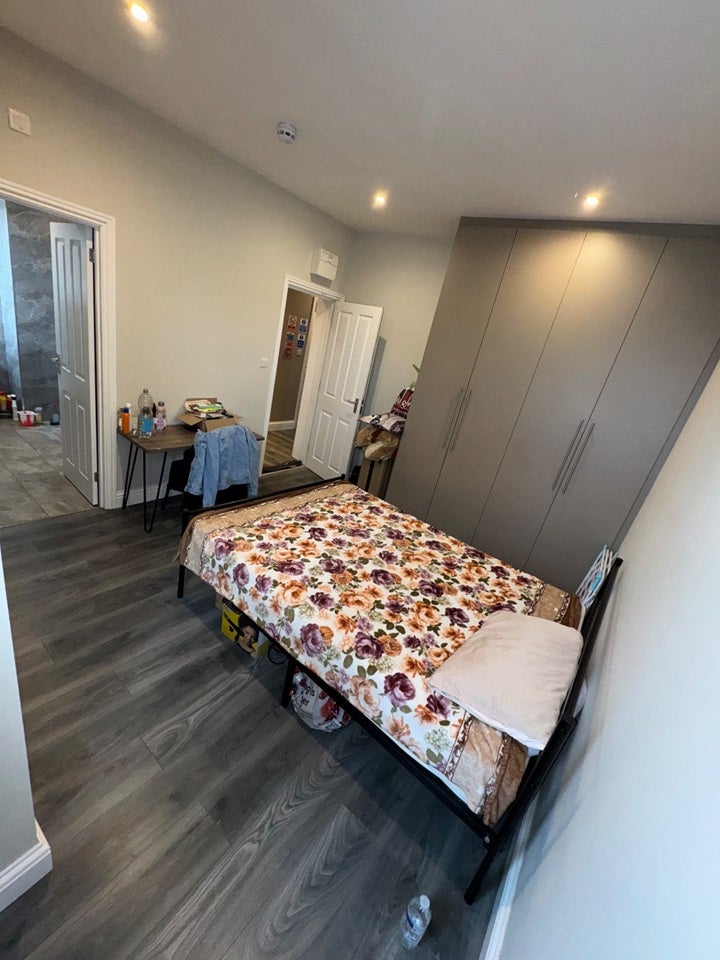 Room Sutton Road in Greater London