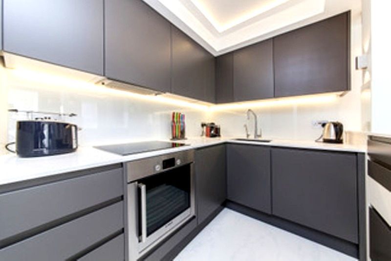 Flat Clarendon Road in Greater London