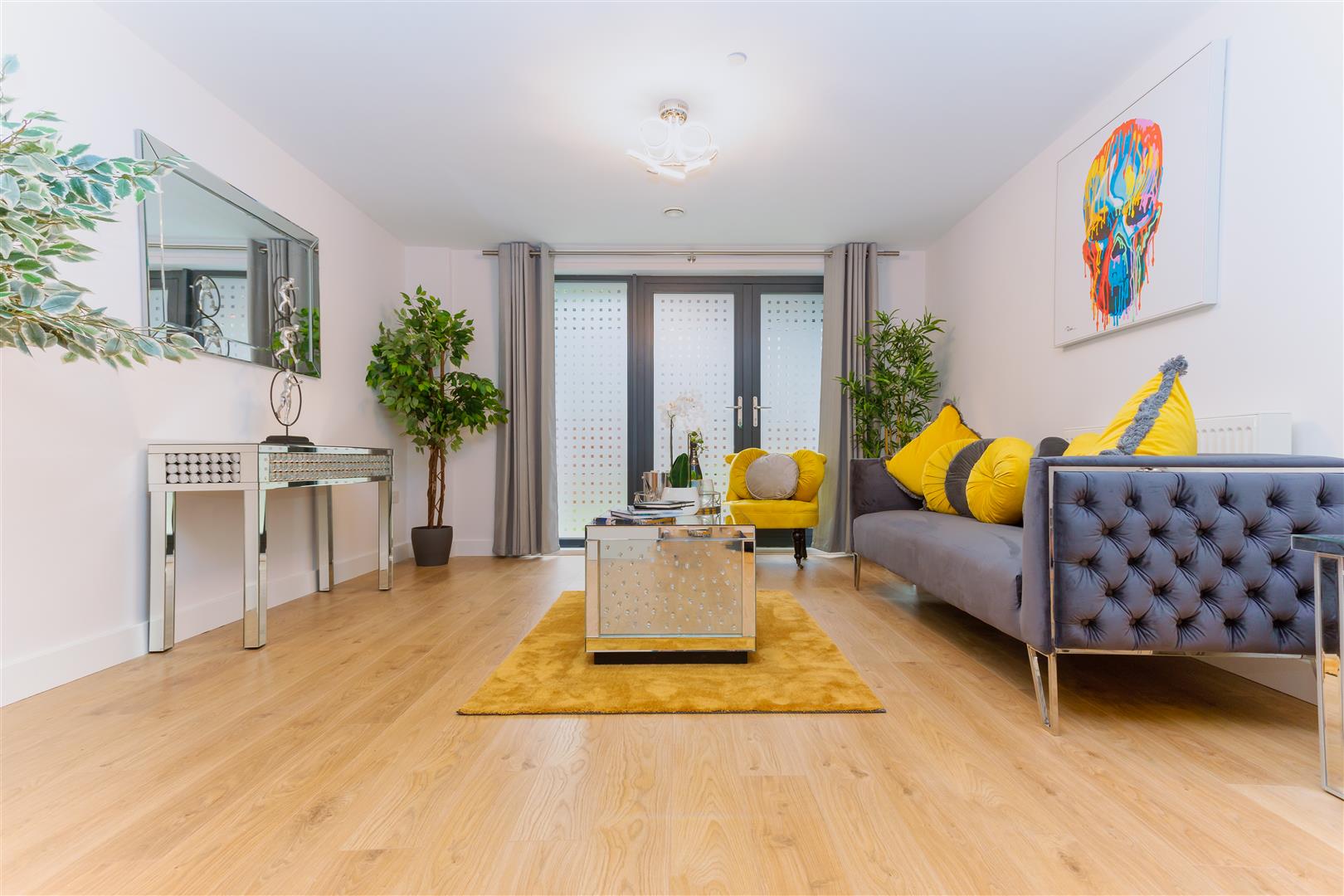 Flat Marketfield Way in Reigate and Banstead