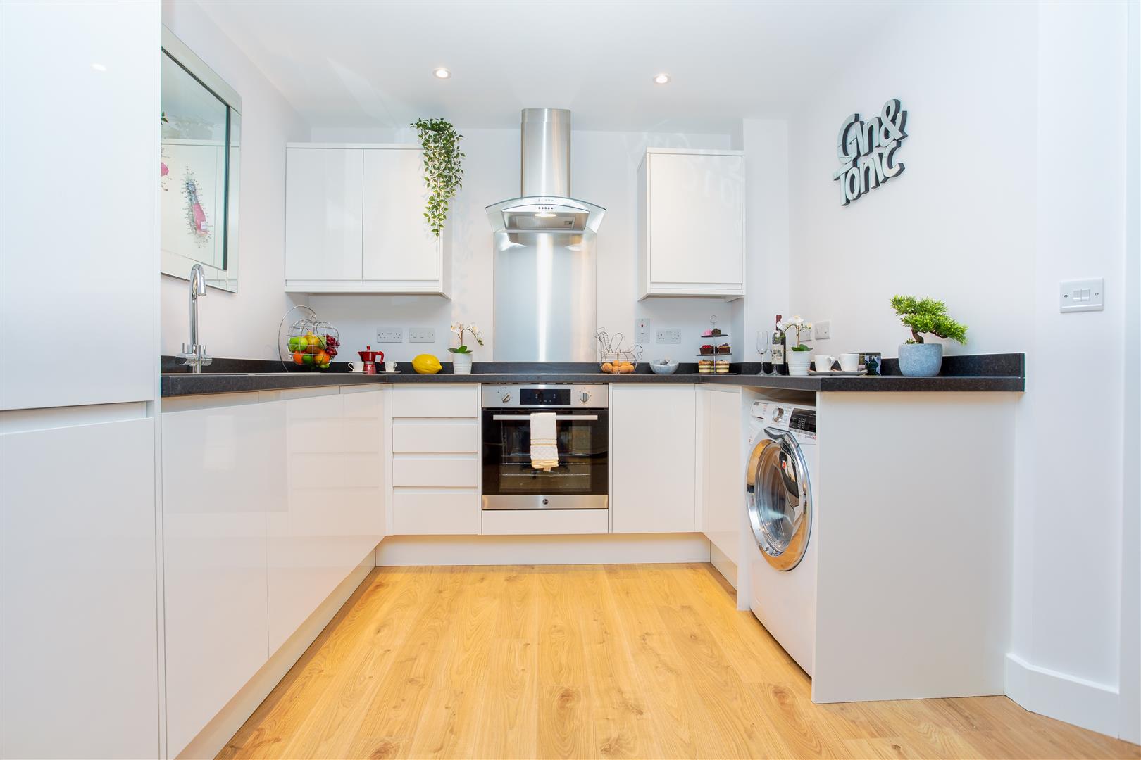 Flat Marketfield Way in Reigate and Banstead