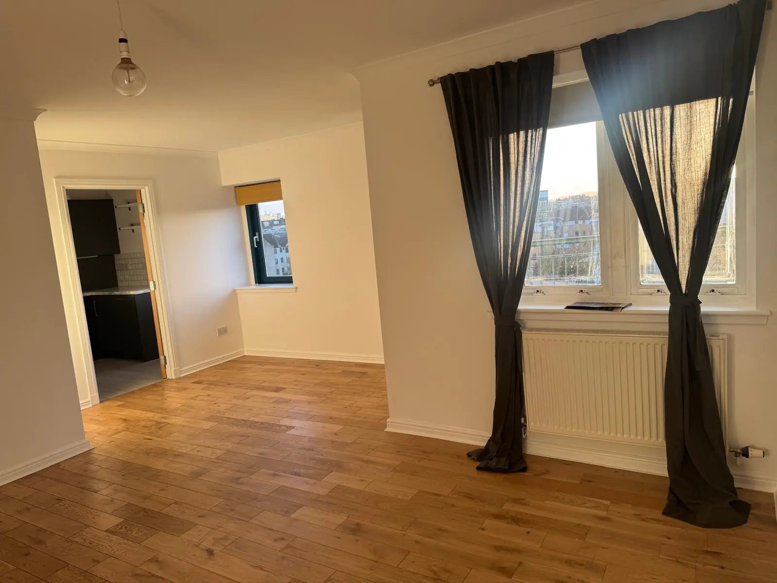 Flat Ocean Drive in City of Edinburgh