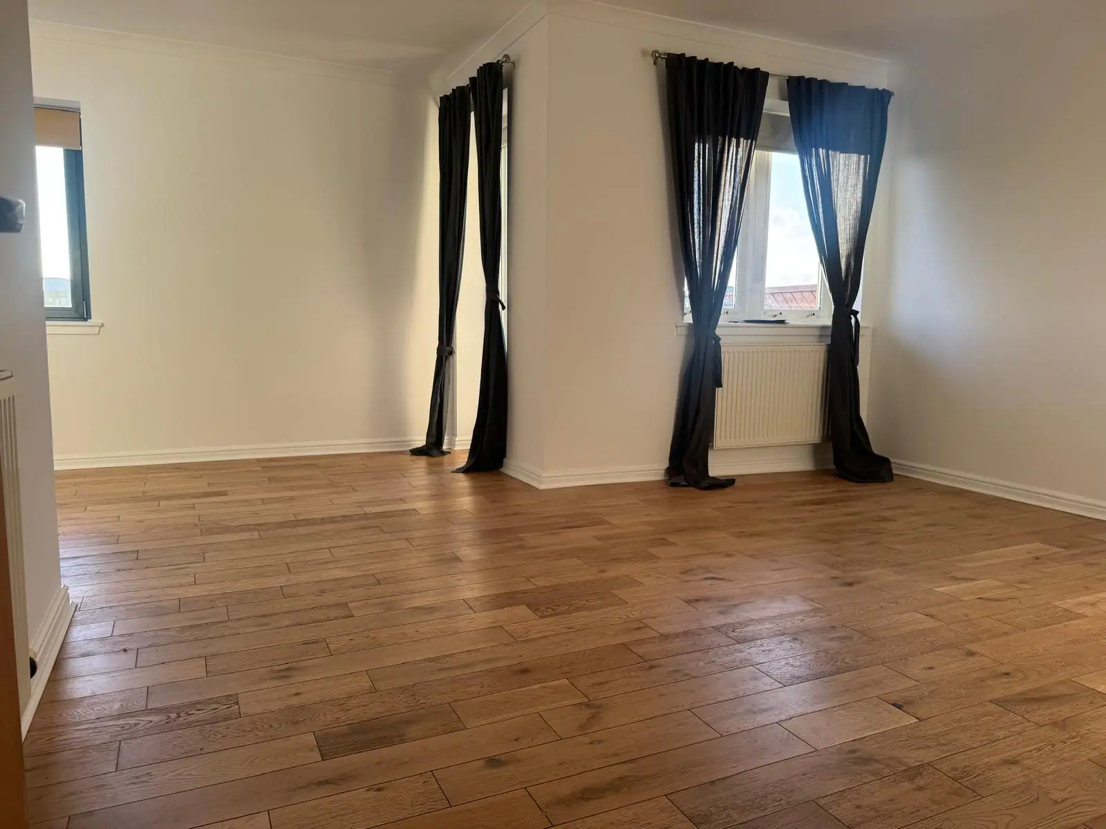 Flat Ocean Drive in City of Edinburgh