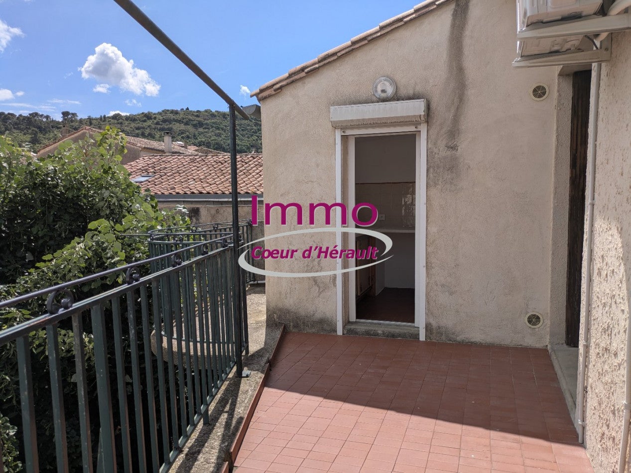 Appartement Rue de la Croix-Rouge à Clermont-l'Hérault