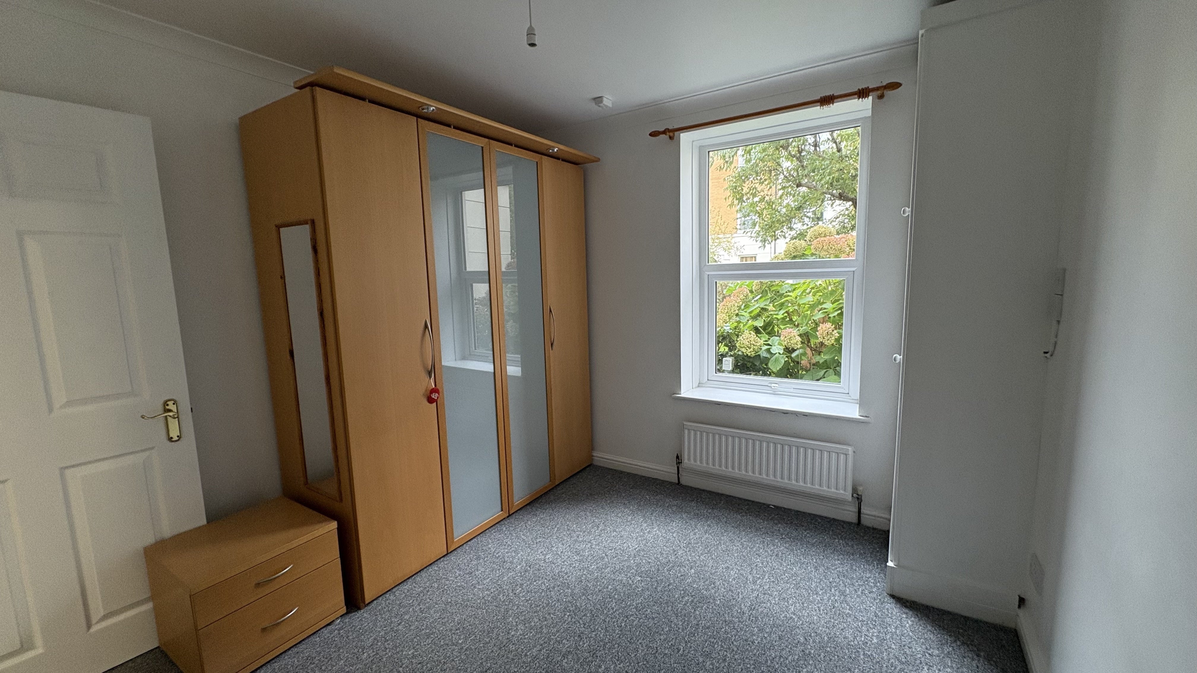 Flat Grosvenor Square in Southampton