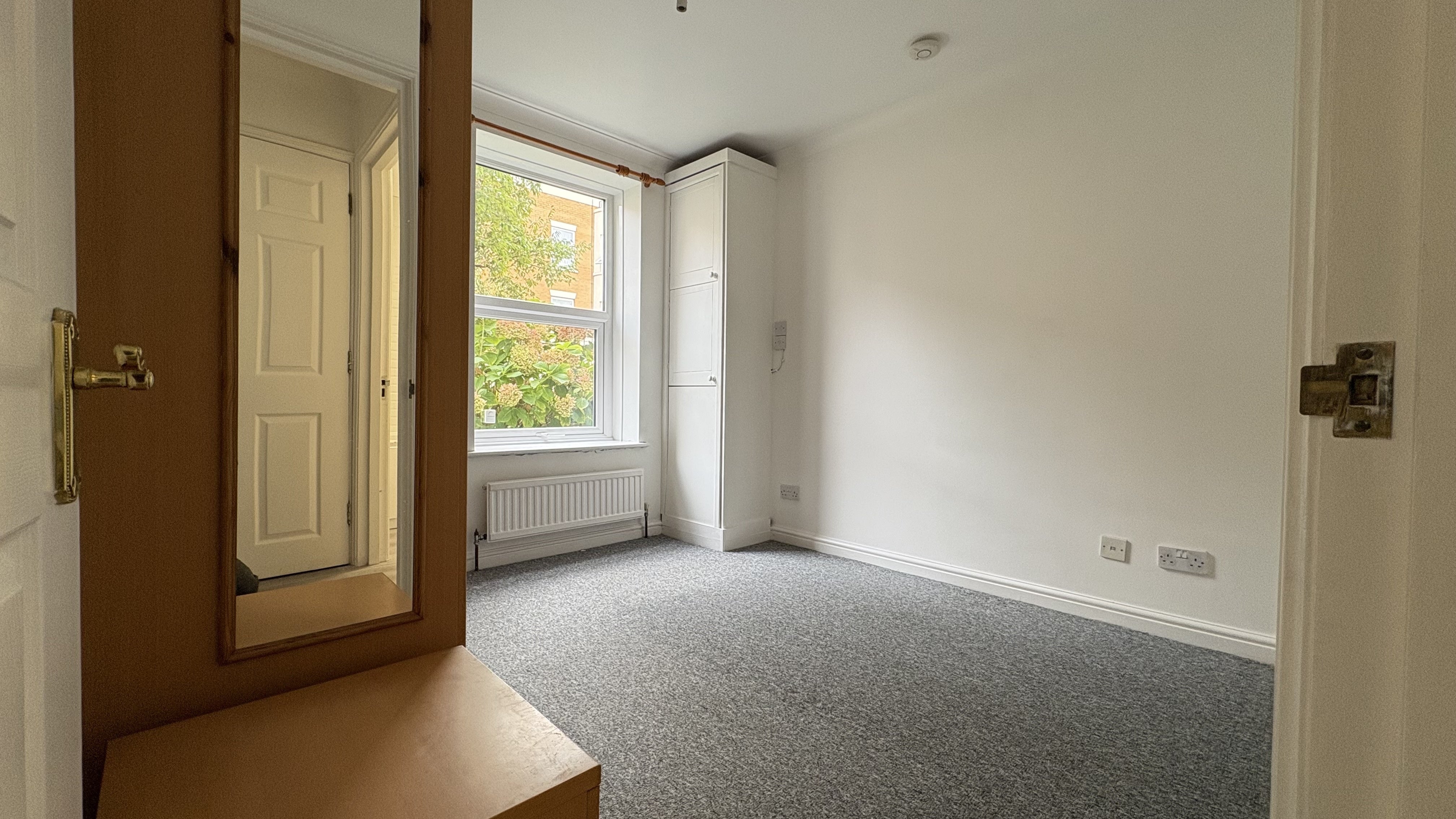 Flat Grosvenor Square in Southampton