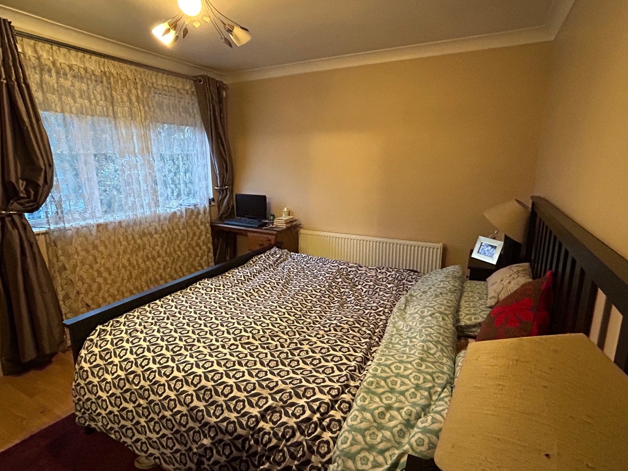 House Rivington Crescent in Greater London