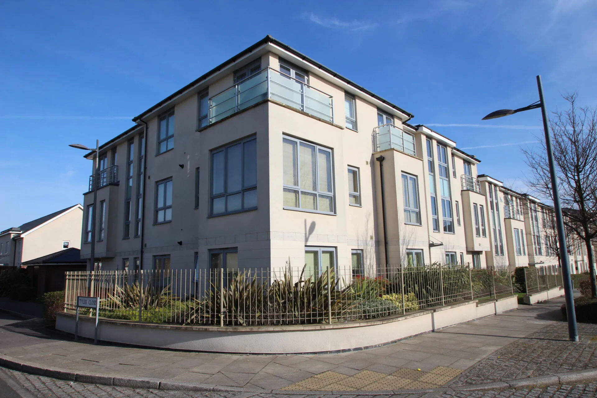 Flat Springhead Parkway in Gravesham