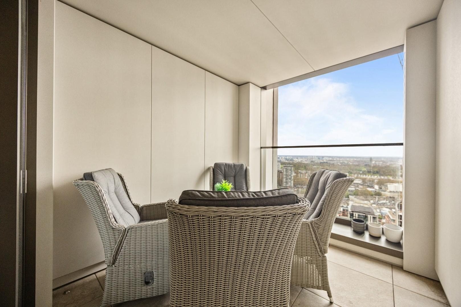 Flat Newcastle Place in City of Westminster