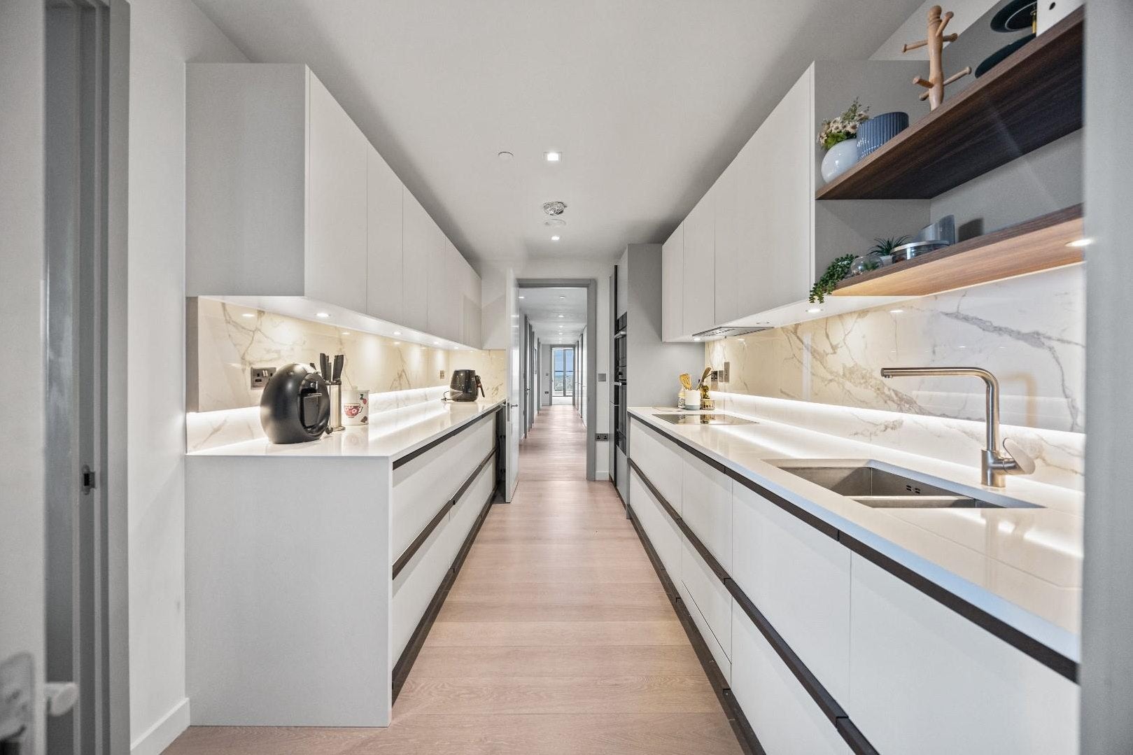 Flat Newcastle Place in City of Westminster