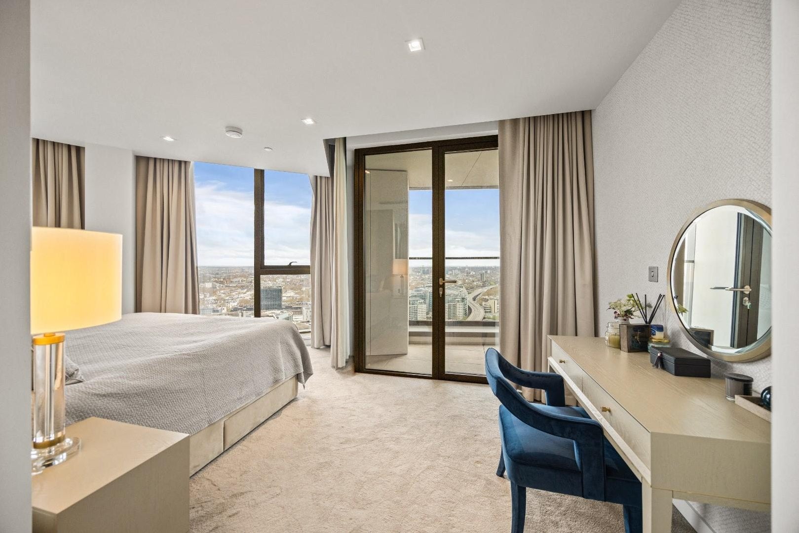 Flat Newcastle Place in City of Westminster