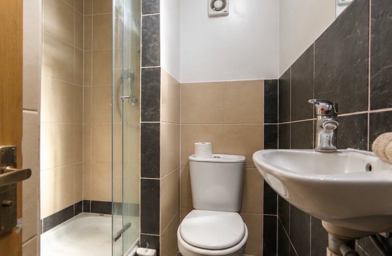 Room Hicks Street in Greater London