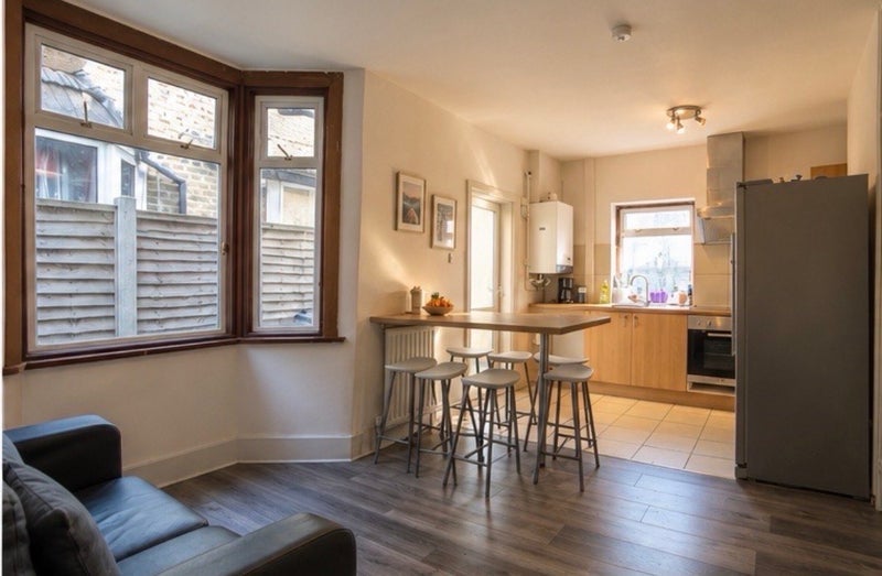 Room Hicks Street in Greater London