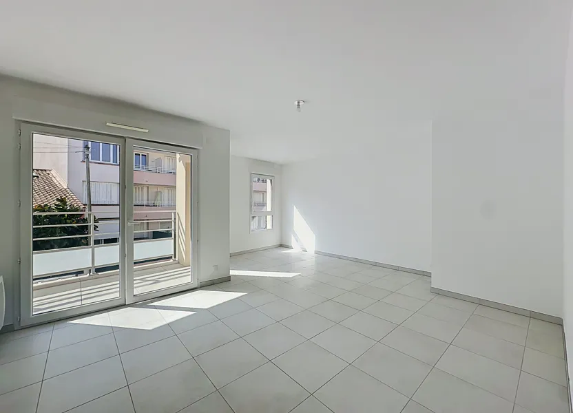 Flat Boulevard Saint-Charles in Le Cannet