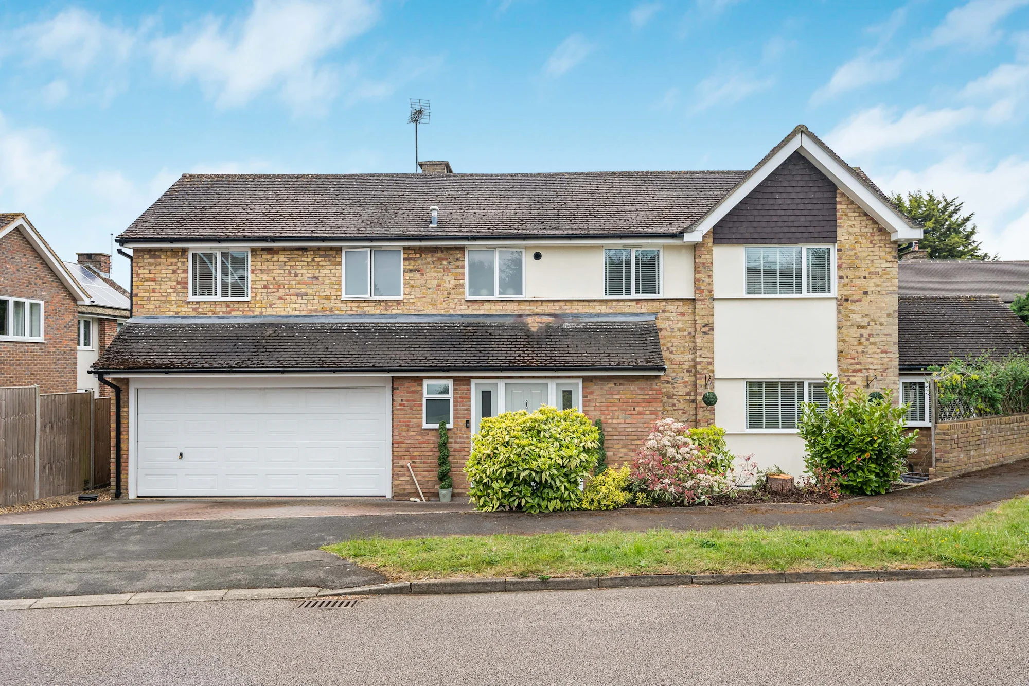 House Kindersley Close in Welwyn Hatfield