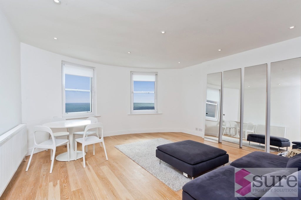 Flat Kings Cliff in Brighton