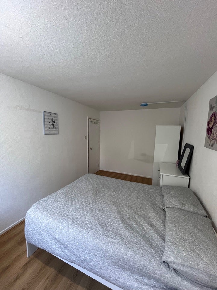 Room Southern Grove in Greater London