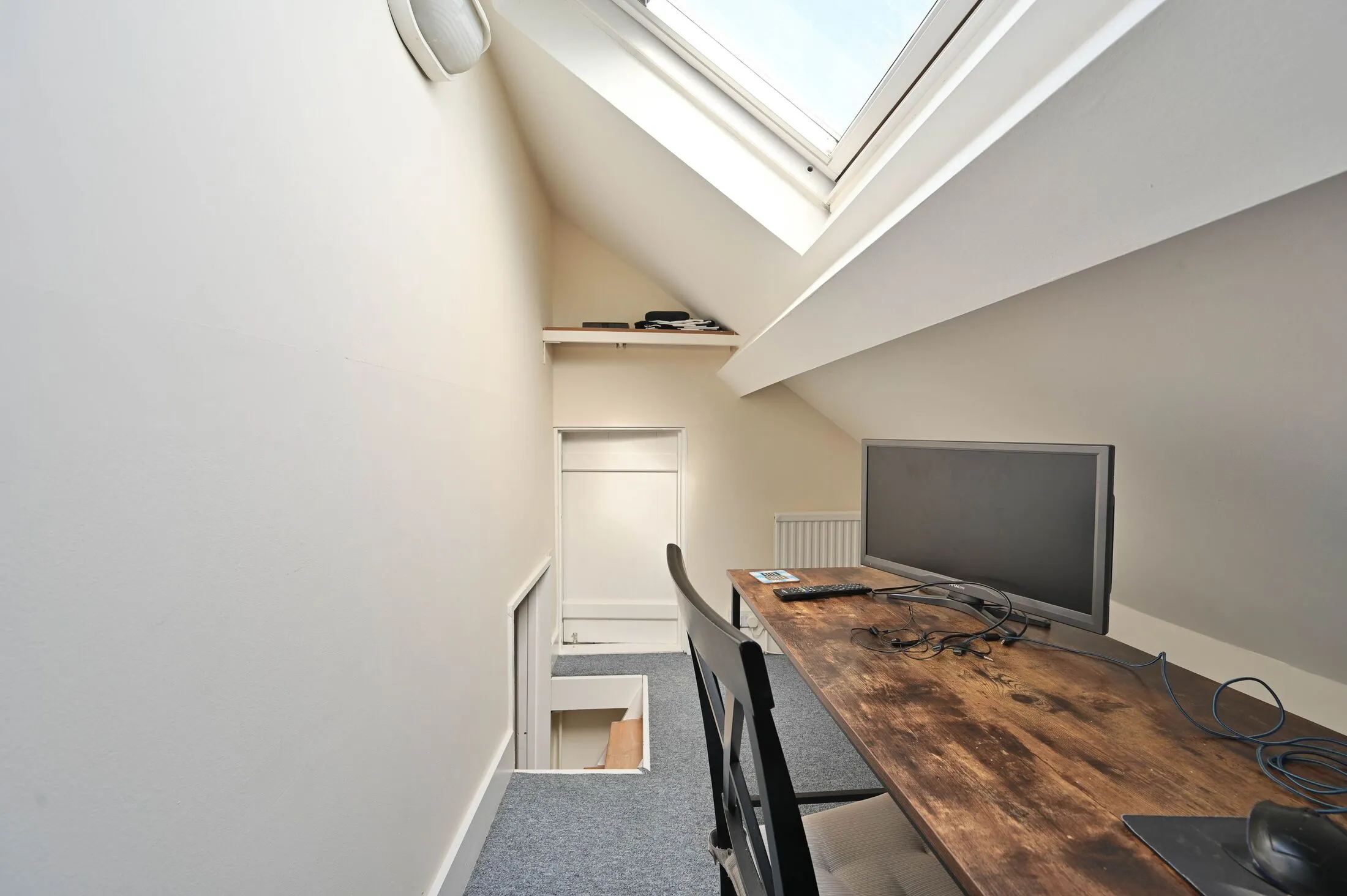 Flat Elms Road in Greater London