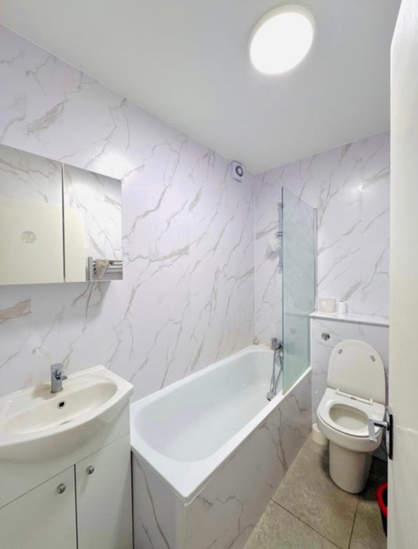 Room Limes Grove in Greater London