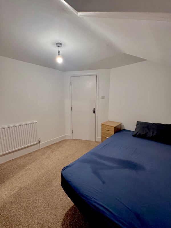 Room Limes Grove in Greater London