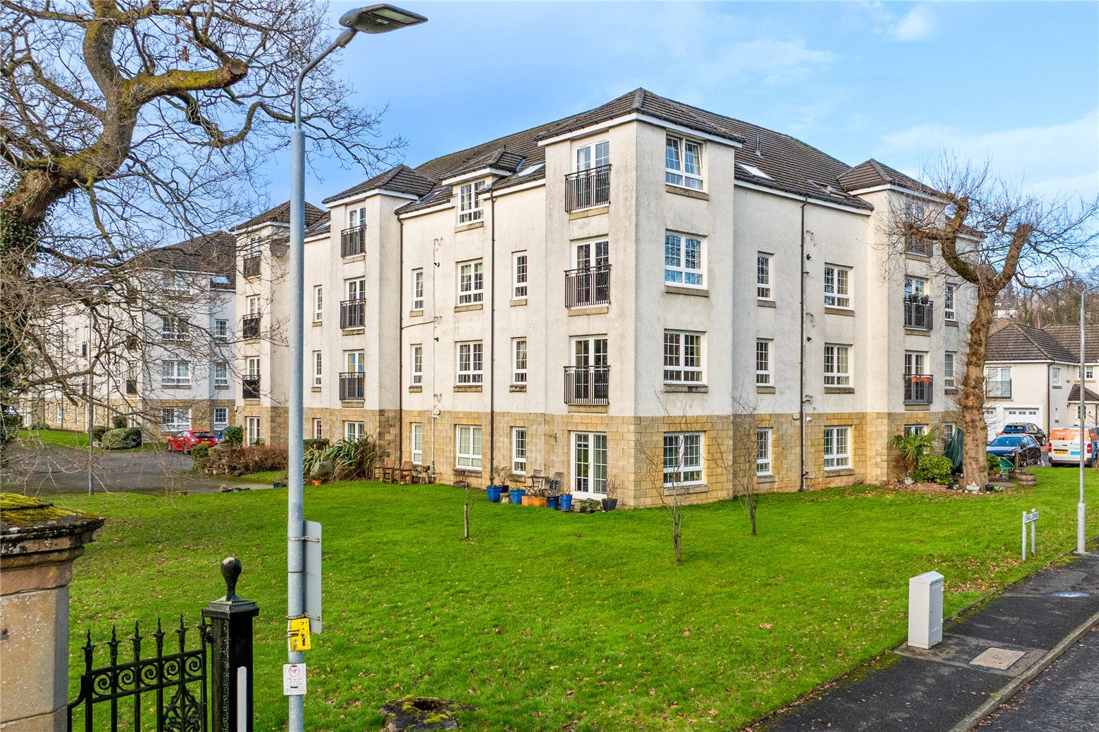 Flat Braid Avenue in Cardross