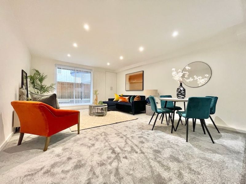 House Tooley Street in Greater London
