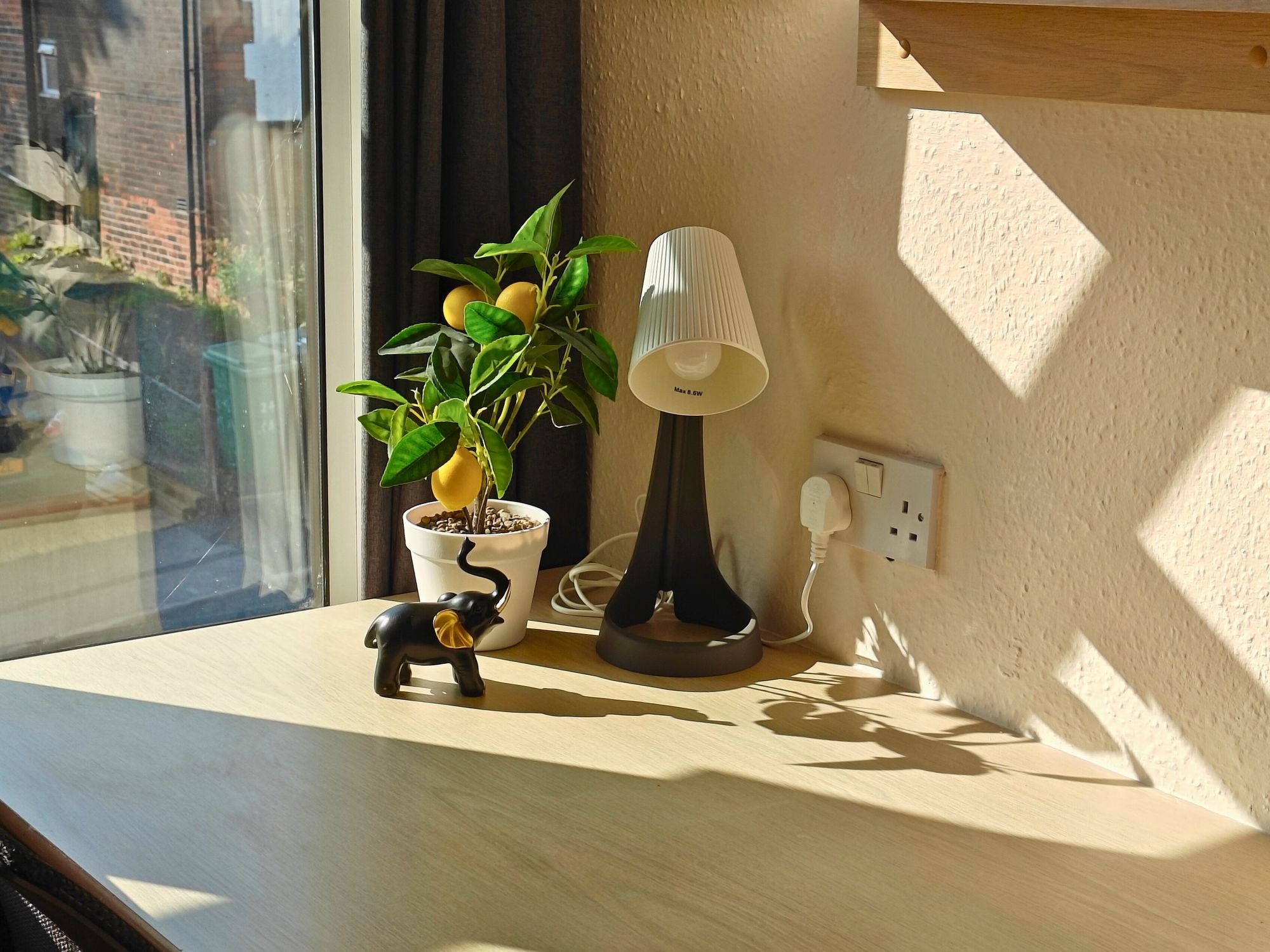 Room Otley Road in Leeds