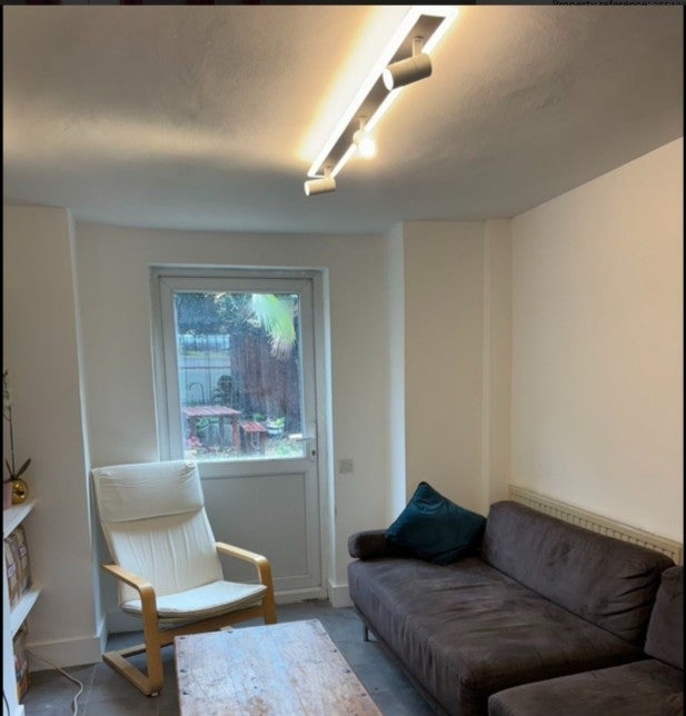 Room Raleigh Street in Greater London