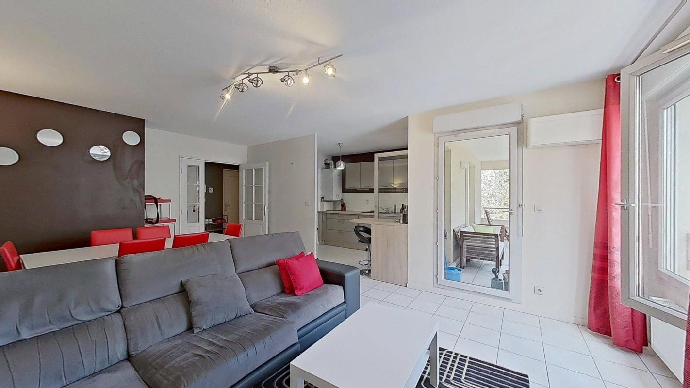 Flat Rue du Général Dayan in Villeurbanne