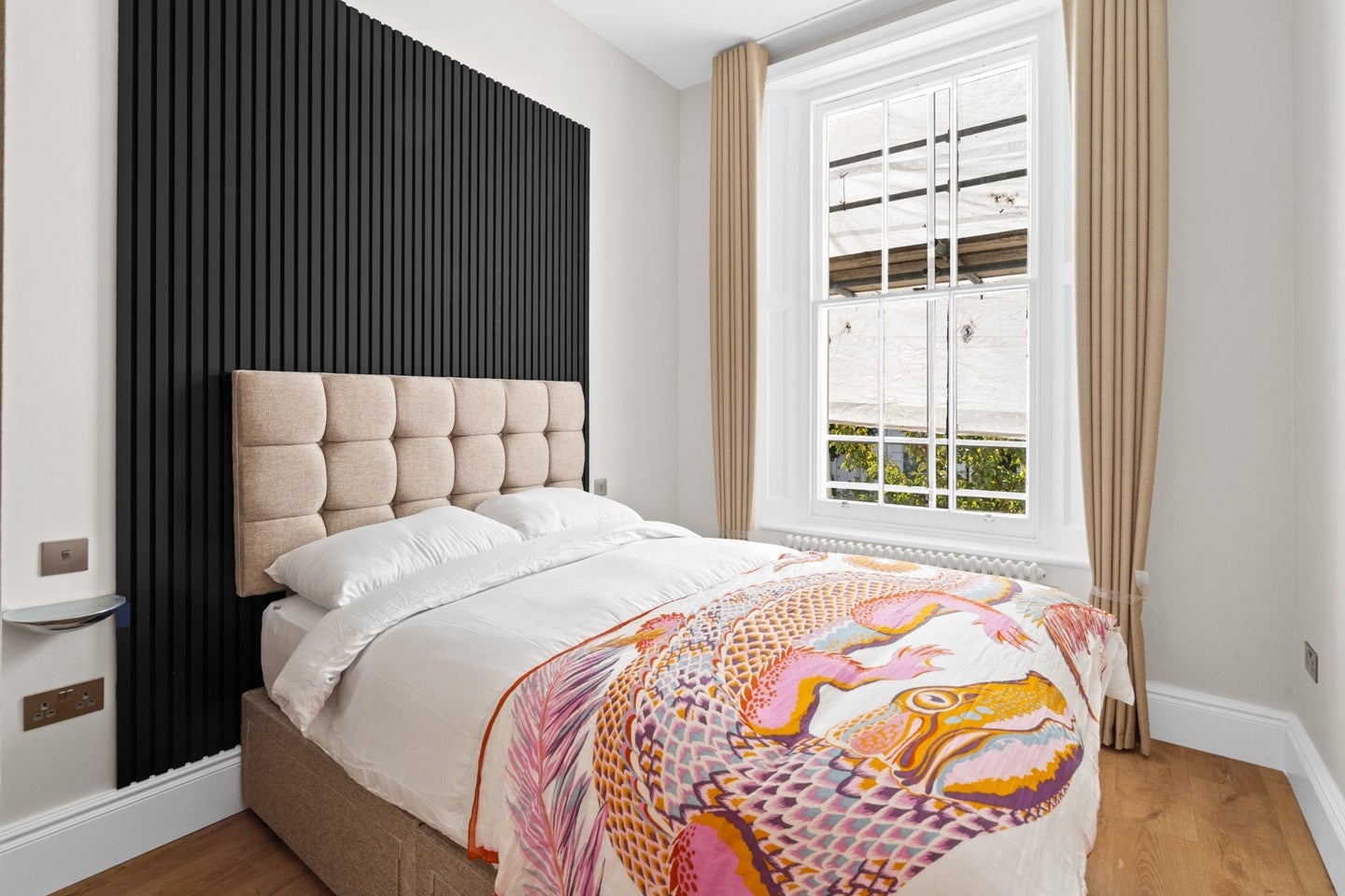 Flat Old Brompton Road in Greater London
