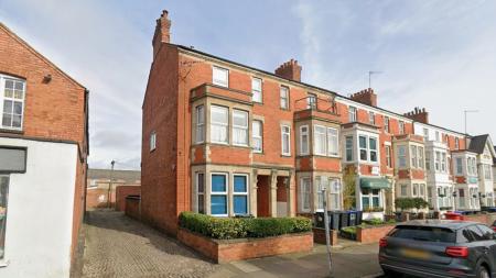 Flat Abington Avenue in Northampton