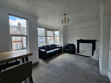 Flat Abington Avenue in Northampton