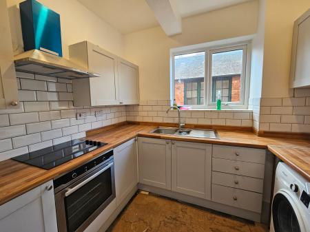 Flat Abington Avenue in Northampton