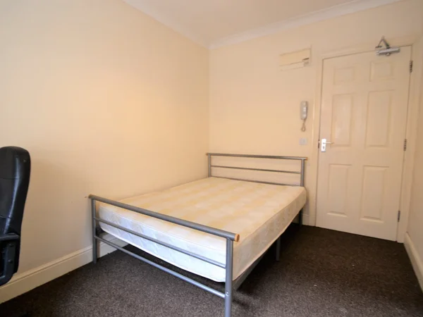Flat Perowne Street in Cambridge