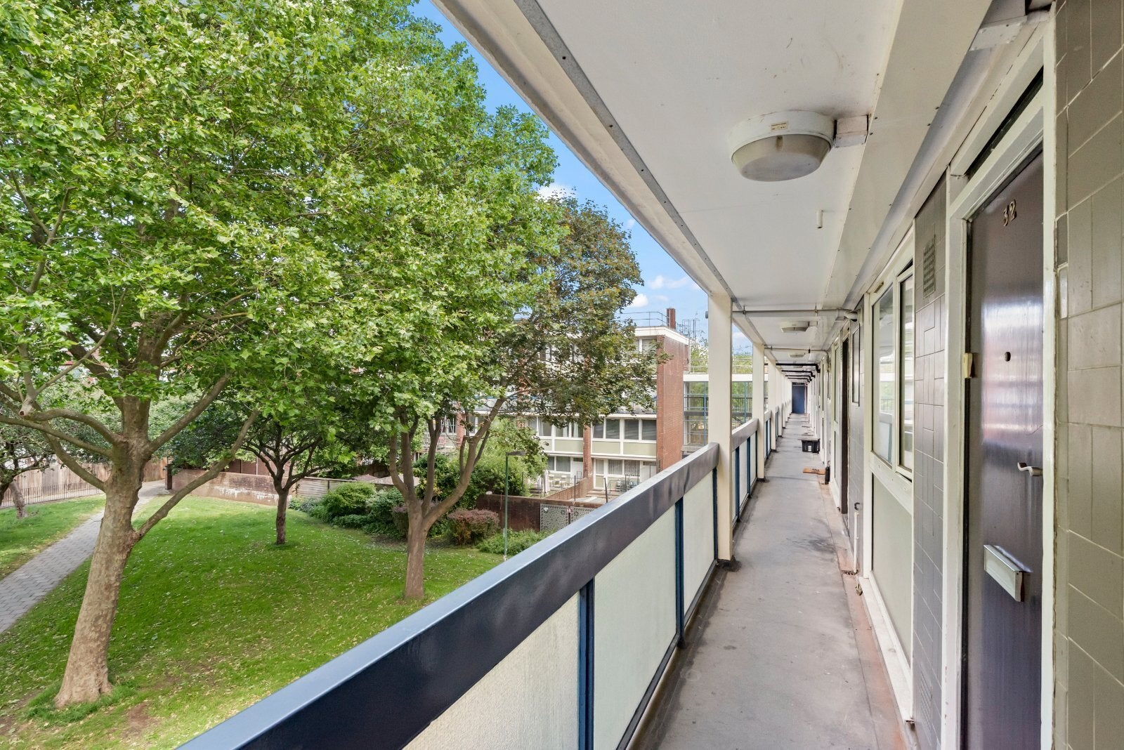 Flat Bingfield Street in Greater London