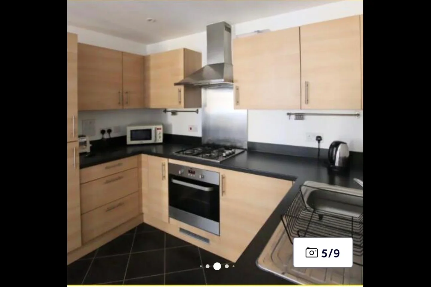 Flat Renwick Drive in Greater London