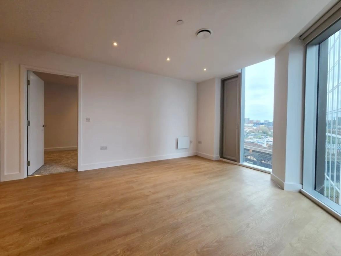 Flat Off Corporation Street in Manchester