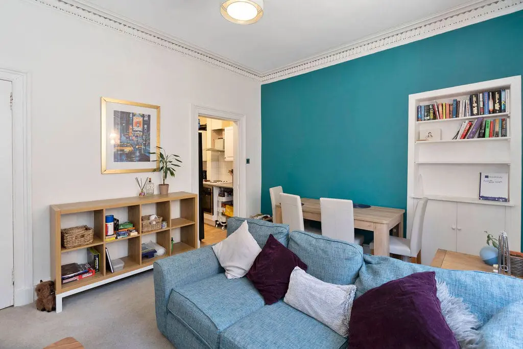 Flat Upper Grove Place in City of Edinburgh