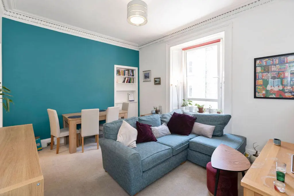 Flat Upper Grove Place in City of Edinburgh