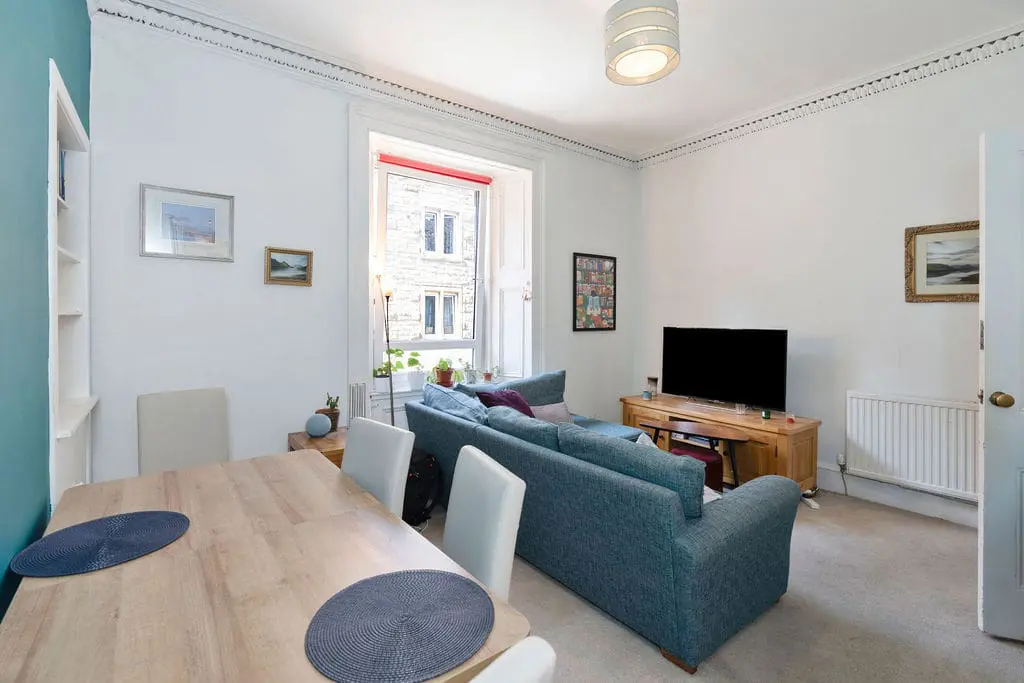 Flat Upper Grove Place in City of Edinburgh